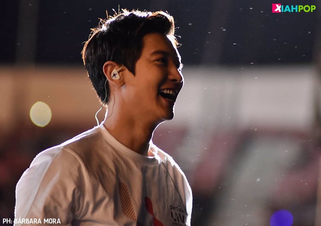 PrincipesaPCY's tweet photo. Happy birthday my darling.
I won't do a full speech roday cause words honestly can't describe how I feel about you.

I pray you're always happy.
I love you

#ArtistLOEY 
#HappyChanyeolDay 
#HAPPYLOEYDAY https://t.co/bK3AYbXlAE