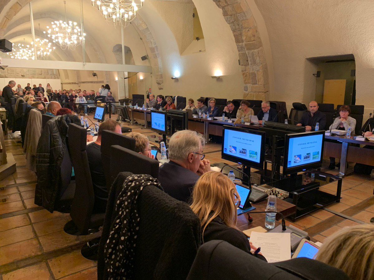 👶🏼 Pour le plus grand plaisir des petits Fréjusiens, nous allons créer deux aires de jeux dans le quartier des Arènes mais aussi de Bellevue.