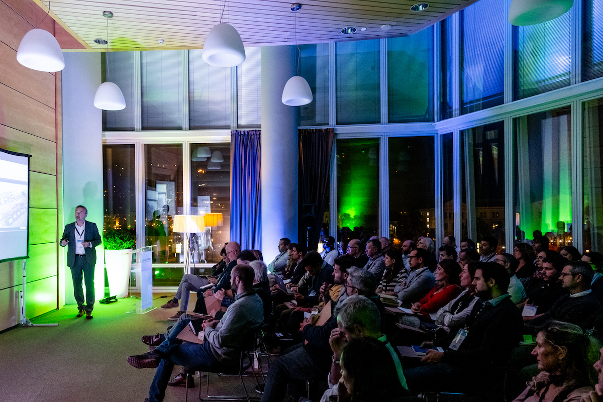 AutodeskEsp's tweet photo. En nuestros #AutodeskFutureofMaking de #Barcelona, #Madrid y #Bilbao hemos contado con la participación de grandes profesionales de la #Arquitectura, la #Ingeniería y la #Construcción. ¿Quieres saber cómo fue? Te lo explicamos en el siguiente resumen https://t.co/3OjIydcBgy https://t.co/b2PplMzlhR