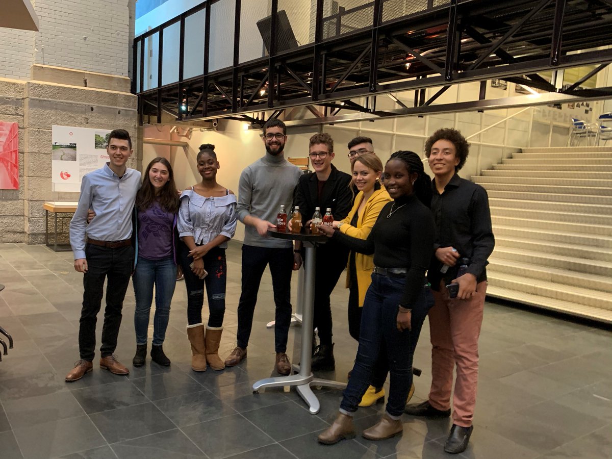 Jennifer, Colin, Petru et Anthony ont participé à la Journée de réflexion interconseils samedi dernier!

En plus d'avoir contribué à l'organisation de l'événement, Jennifer a animé un atelier portant sur la motivation personnelle comme facteur de mobilisation.