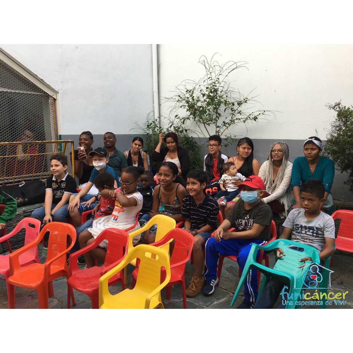 FFunicancer's tweet image. Gracias a la Fundación Taratatán por brindarnos un espacio cargado de regalos, actividades, baile y muchas sonrisas🥳☺️🍬❤️#funicancer #fundacion #cancerinfantil #medellin