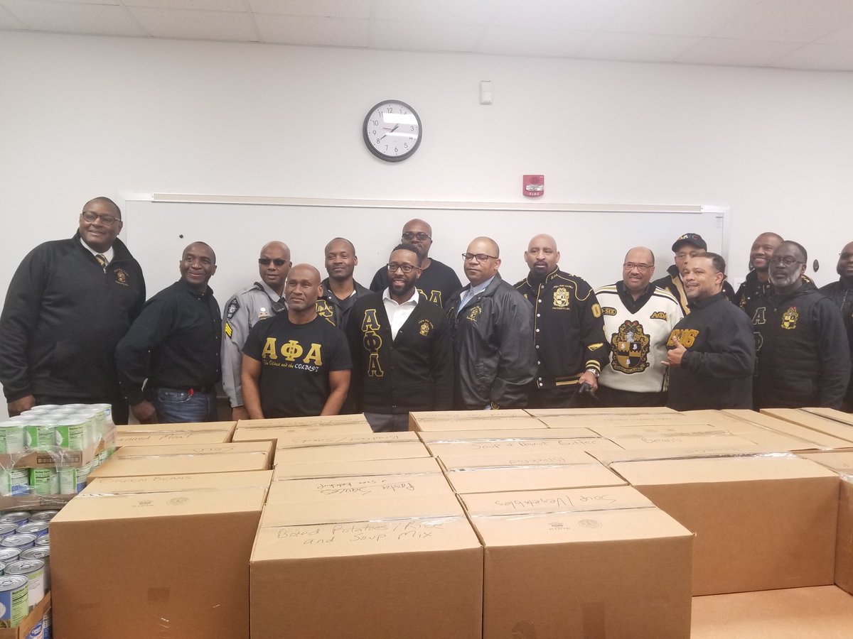 A HUGE thanks to <a href="/PhiLambda_APHIA/">Phi Lambda Chapter</a> for our Turkeys, <a href="/IntuitiveSurg/">Intuitive</a> for the canned goods, and <a href="/CCMMS_PTSA/">CCMMS PTSA</a> for making sure our <a href="/CCMMSRedwolves/">Centennial Campus Center for Innovation Magnet MS</a>  have an awesome start to the holiday season.