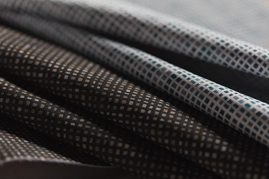 Jaunt’s random cadence of tints and hues simulates a bird’s-eye view of cityscapes. With a soft hand and delicately tactile surface, this silicone/polyurethane hybrid textile offers beauty and quality. hubs.ly/H0l-Yfs0 #textiletuesday #pattern #texture