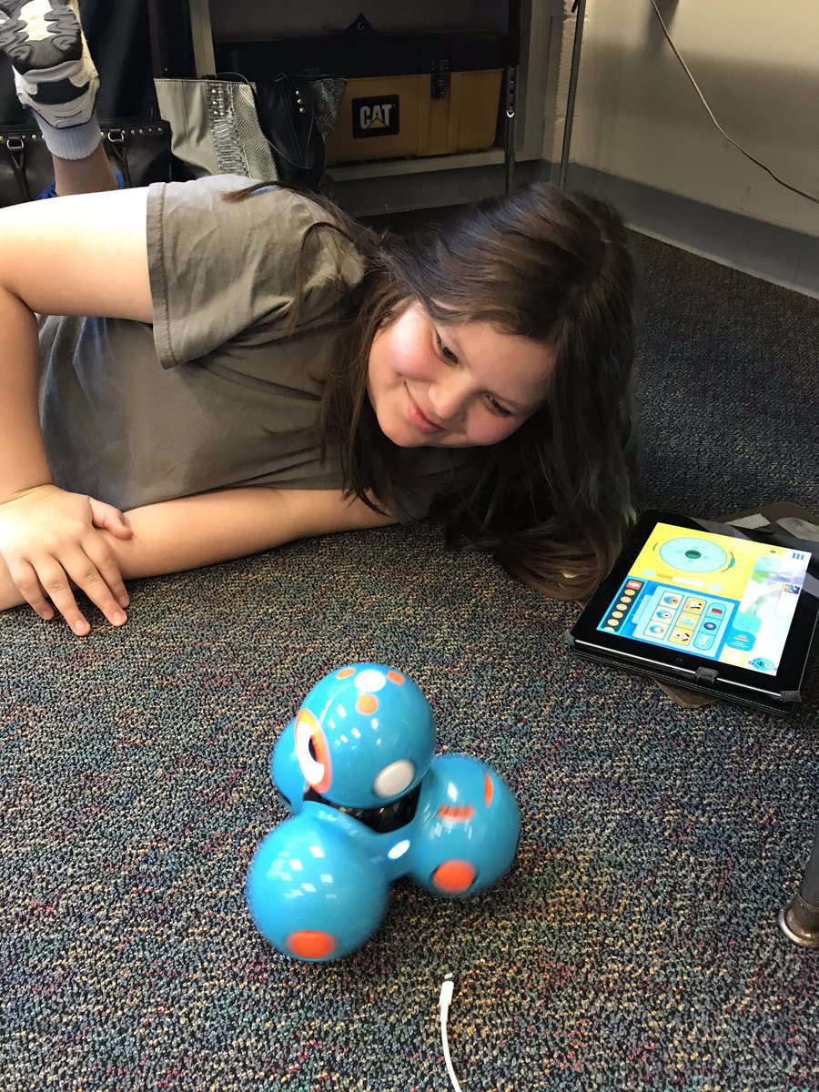 Ms. Maura tweet media