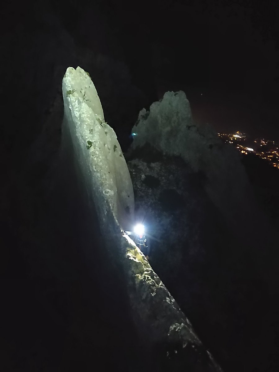We're still going strong, soloing the fins on the Bernia ridge. Not far left. #sea2summit challenge in Costa Blanca was born today #AdventureTime <a href="/the_AMI/">The AMI</a> @MONTANEuk @MtnTraining <a href="/Brit_Mt_Guides/">Brit Mountain Guides</a> <a href="/cnewtongoverd/">Chris Newton-Goverd</a>