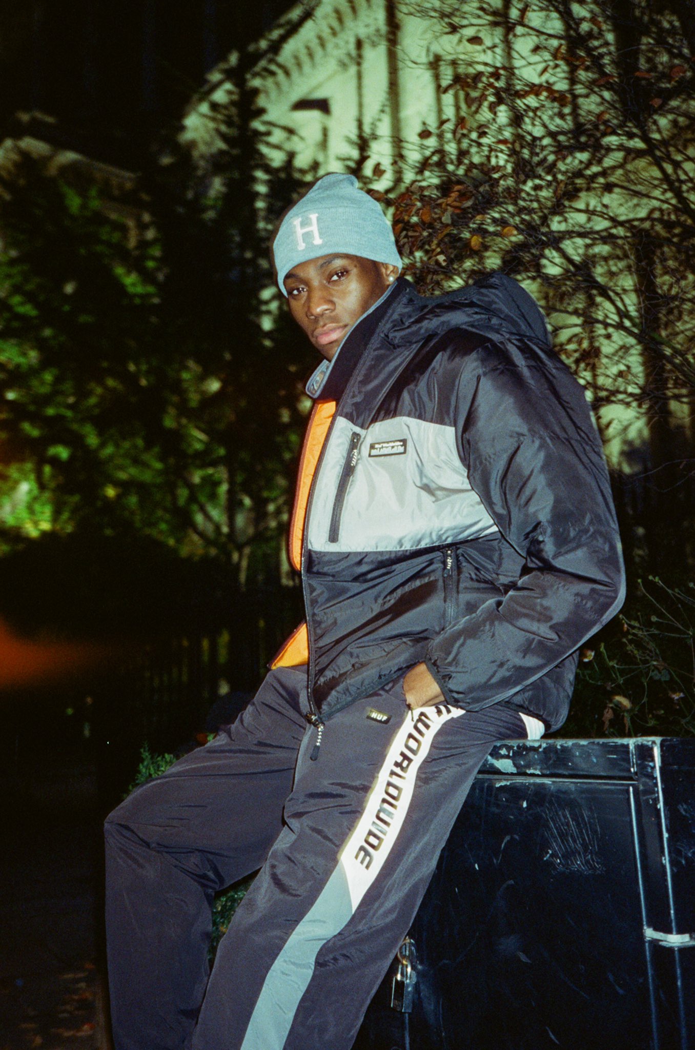 Out Of Step Ltd on Twitter: オンラインストア売り HUF JACKET PUFFER REVERSIBLE TAOS