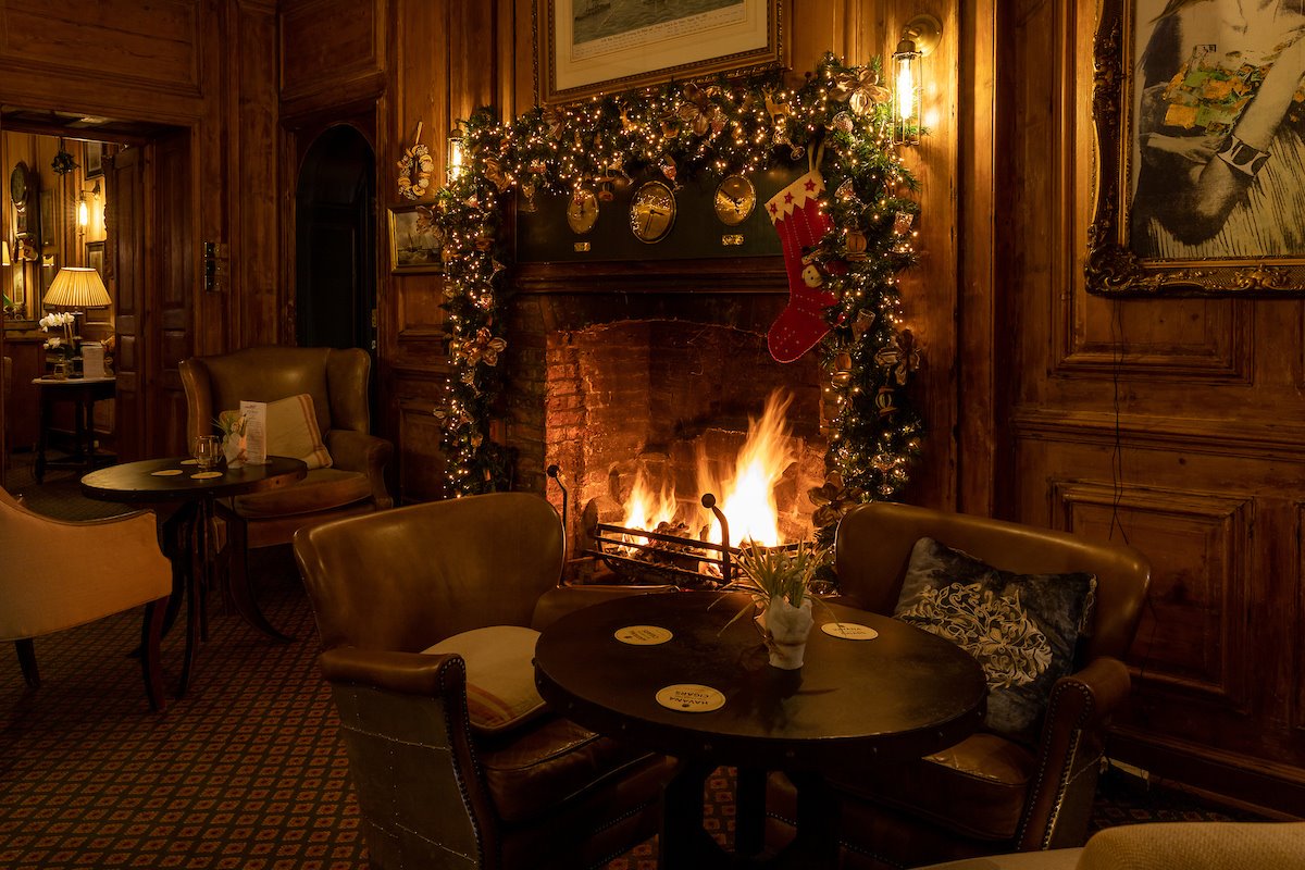 THE GEORGE HOTEL (@georgehoteliow) on Twitter photo 'Tis the Season....
This Christmas why not wake up in our 17th century historic house with breath taking sea views, the smell of pine needles from our magnificent twinkling tree, delicious menus and a cellar full fine wines.
thegeorge.co.uk/offers/christm…
Tel: 01983 760331 <a href="/VisitIOW/">Visit Isle Of Wight</a> 'Tis the Season....
This Christmas why not wake up in our 17th century historic house with breath taking sea views, the smell of pine needles from our magnificent twinkling tree, delicious menus and a cellar full fine wines.
thegeorge.co.uk/offers/christm…
Tel: 01983 760331 <a href="/VisitIOW/">Visit Isle Of Wight</a>