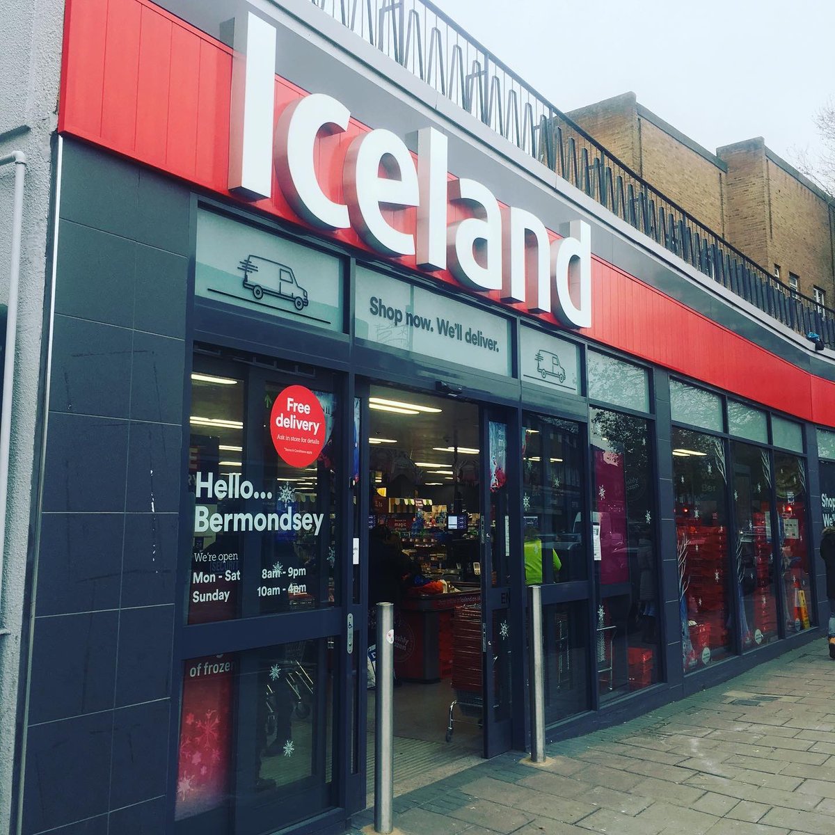 LDNVegans's tweet photo. It was a good #vegan haul at @IcelandFoods. Wanna see what we picked up? WATCH 👉 https://t.co/aM9odOX9LW #veganhour #ldnvegans https://t.co/N4IIB9gyu3