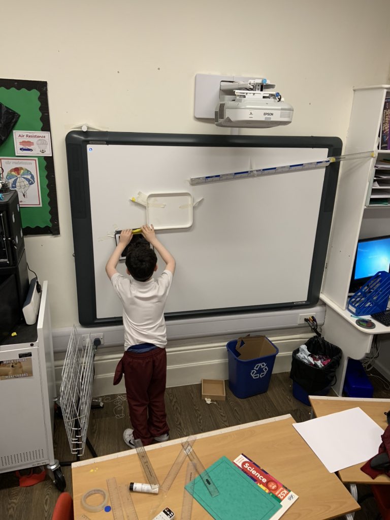 RedPartnerships's tweet image. Tonight as part of our STEM #RedcliffeEnrichment club, pupils @RedcliffeSchool were focusing on Physics, constructing marble runs. @TeachingSTEM @sciencemuseum @Redcliffe_HM #RedcliffeYoungScientists #RedcliffeCurriculm