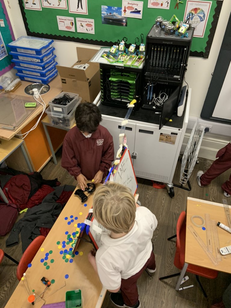 RedPartnerships's tweet image. Tonight as part of our STEM #RedcliffeEnrichment club, pupils @RedcliffeSchool were focusing on Physics, constructing marble runs. @TeachingSTEM @sciencemuseum @Redcliffe_HM #RedcliffeYoungScientists #RedcliffeCurriculm