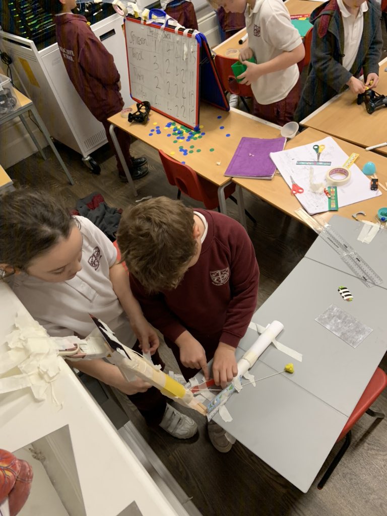 RedPartnerships's tweet image. Tonight as part of our STEM #RedcliffeEnrichment club, pupils @RedcliffeSchool were focusing on Physics, constructing marble runs. @TeachingSTEM @sciencemuseum @Redcliffe_HM #RedcliffeYoungScientists #RedcliffeCurriculm