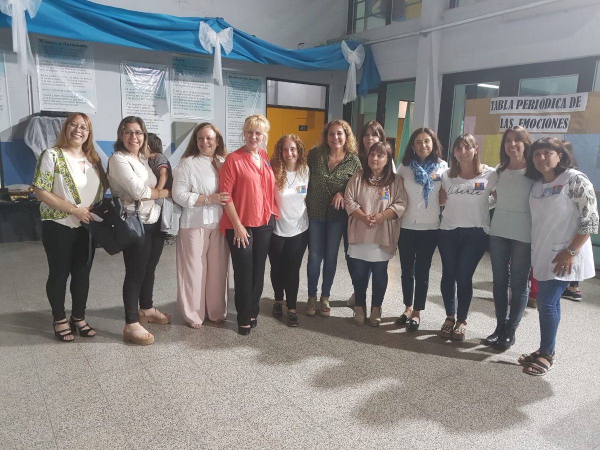JDistritaljunin's tweet photo. Mesa Distrital de Educación en #Junin felicitaciones por la articulación!!! Clima escolar y emociones temática que se abordó @MariniEmilse @adriana_frega @petreccapablo @gzinny @m_alejandrafa https://t.co/Heai9xRDK8