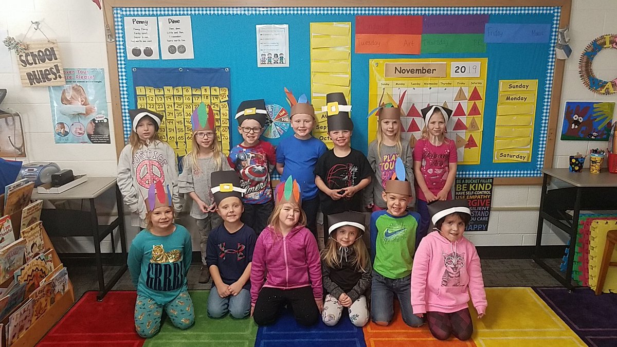 WabsKatie's tweet photo. After learning about life in the past, we created our own books about the First Thanksgiving and then we had our very own feast featuring some familiar Pilgrims and Native Americans #kindergartenlife  @PHSPiratePride https://t.co/b3Oxe5r0fe