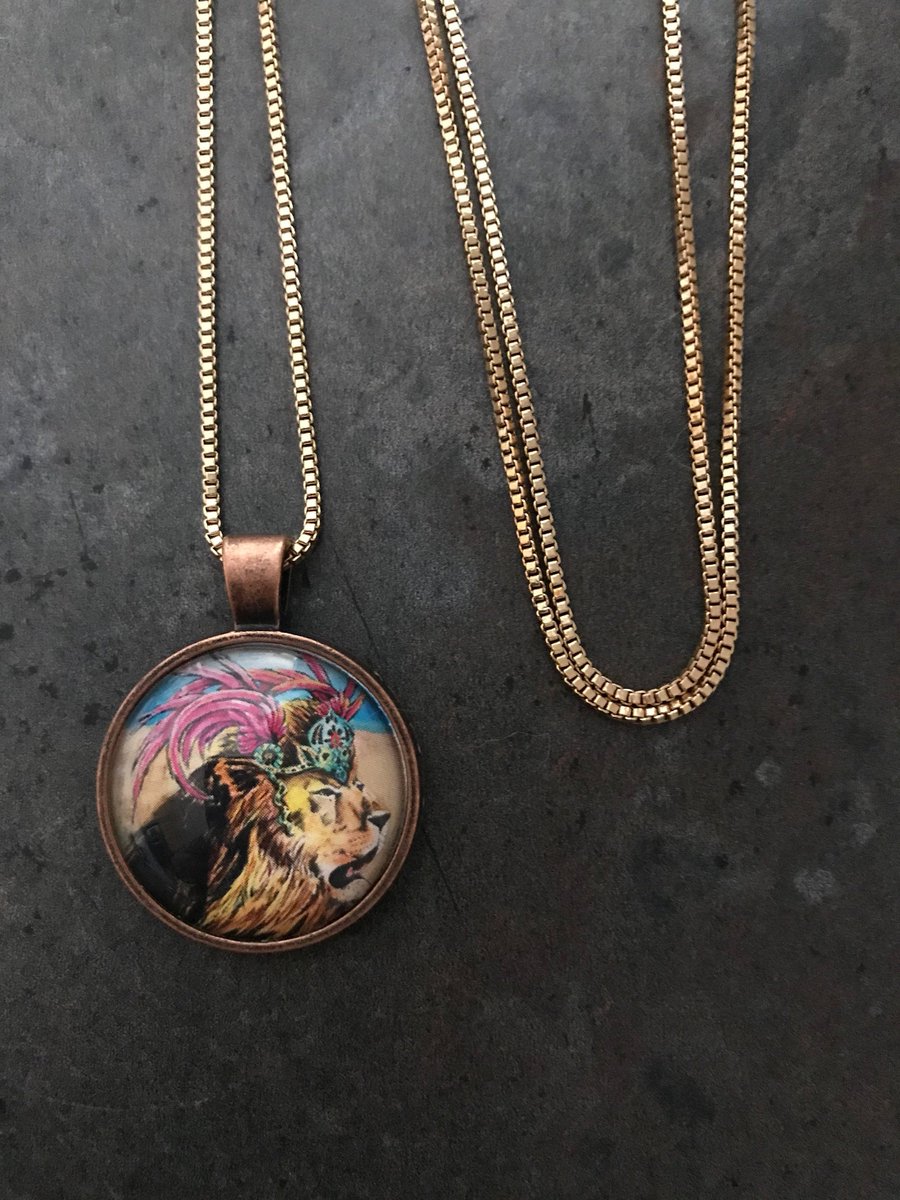 CreatrixRealms's tweet photo. Wear this lion necklace with pride! Just placed this piece in my store. Take a look! FREE SHIPPING is now available. https://t.co/34his6CaB5 https://t.co/ZpaxktEqrc