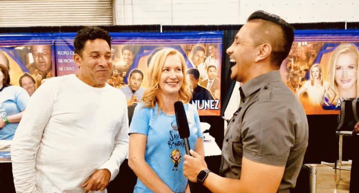 fanxsaltlake's tweet photo. 💥 What is Ro saying to the cast of the office? 🤷♂️Help us caption this pic!💥
#FanX #loyaltylaunch #tickets #events #fanconvention #slc #saltlakecity #utah #idaho #nevada #wyoming #fandoms #cosplay #cosplayers #visitutah #discoverutah #photoops #autographs #fanXmagicmoments https://t.co/mTBuX7FB1l