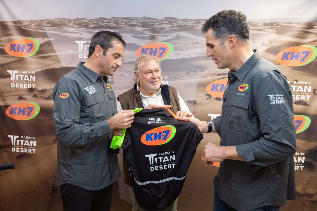 MediageCom's tweet photo. A veces nuestro trabajo nos regala la oportunidad de contar historias bonitas junto a auténticas leyendas del deporte como #MiguelIndurain, con compañeros de viaje magníficos como @MelciorMauri y @KH7_Sport

#nosgustanuestrotrabajo #comunicacionhandmade #btt #mtb #titandesert https://t.co/UzngZxn82J