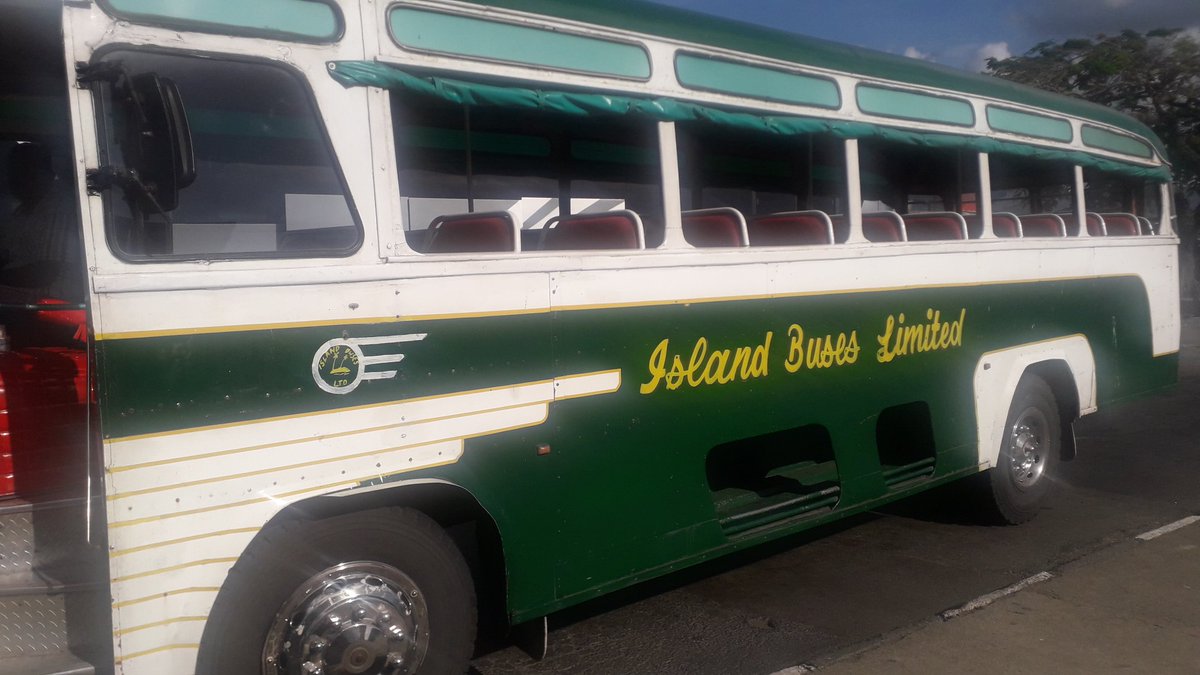 fiataukave's tweet photo. Btw, this was my ride to work yesterday. The driver of this vintage island bus told me that this beauty turns 50 years today. #suvanausoricommuters #islandbuses #deltatiger #AB866 https://t.co/2rgZqdj3x2