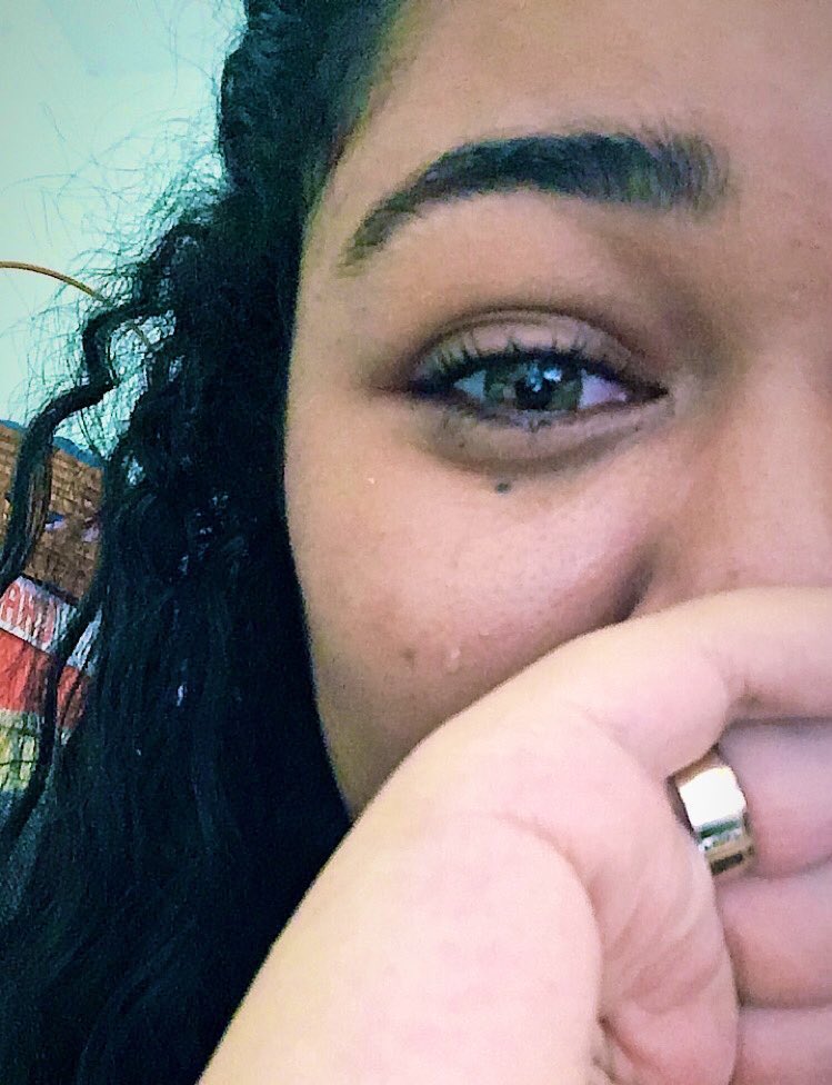 deysetcho's tweet photo. Tem dias que 😞| mas também tem dias que 🥰 
#transicaocapilar #cachosdevolta #vencendoatransicao https://t.co/RUD82rWOLr