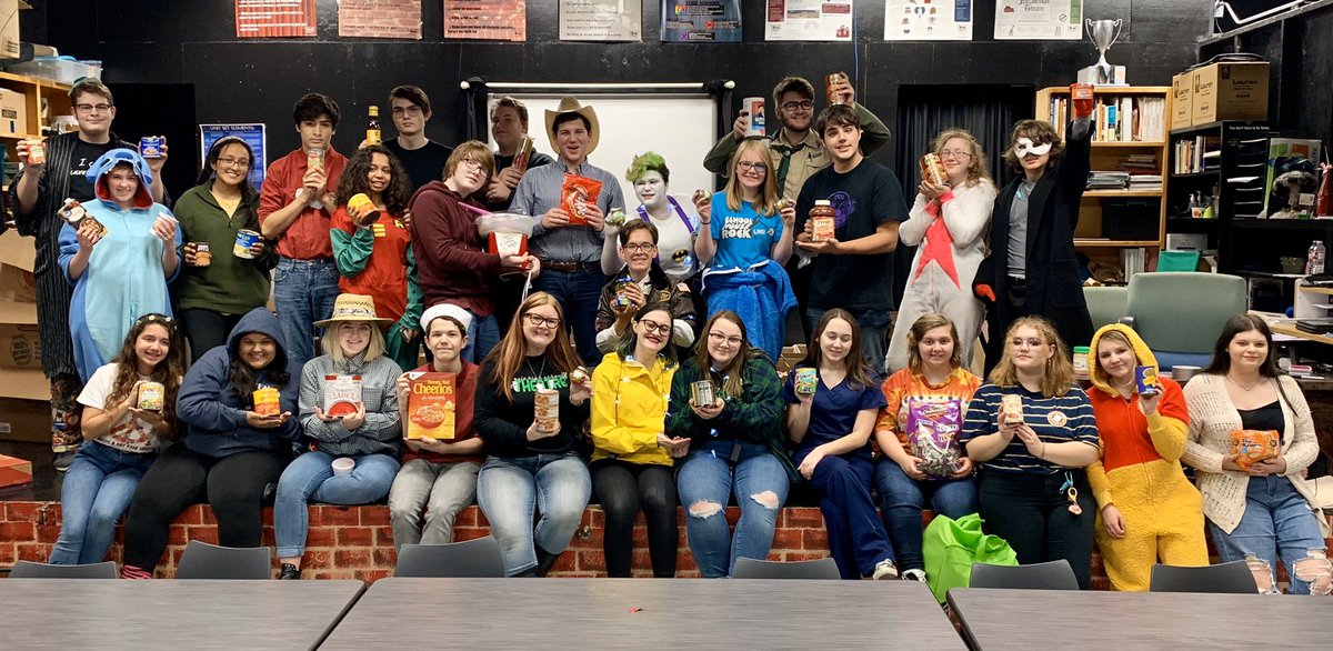 Azle HS Drama tweet media