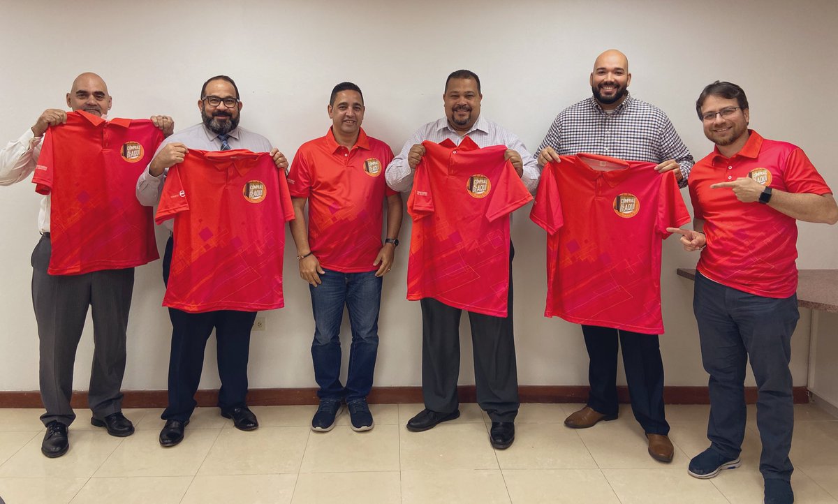 ejecutivos_coop's tweet photo. Junta Directiva de ASEC ya listos para el #MiercolesNaranja. #CooperativasPR 
#CompraleAlDeAqui
#PrimeroLoNuestro https://t.co/jUHStKAq0X