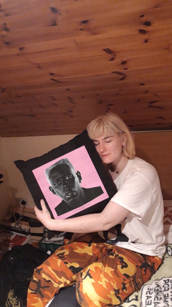 Tyler, the Creator - IGOR I stuck this on out of interest and literally couldn’t stop listening from the first wall of synth porn to the last mournful sample. So lush. Sidebar: Rachel doesn’t deserve to hug this bc she only listens to the first 4 songs on repeat