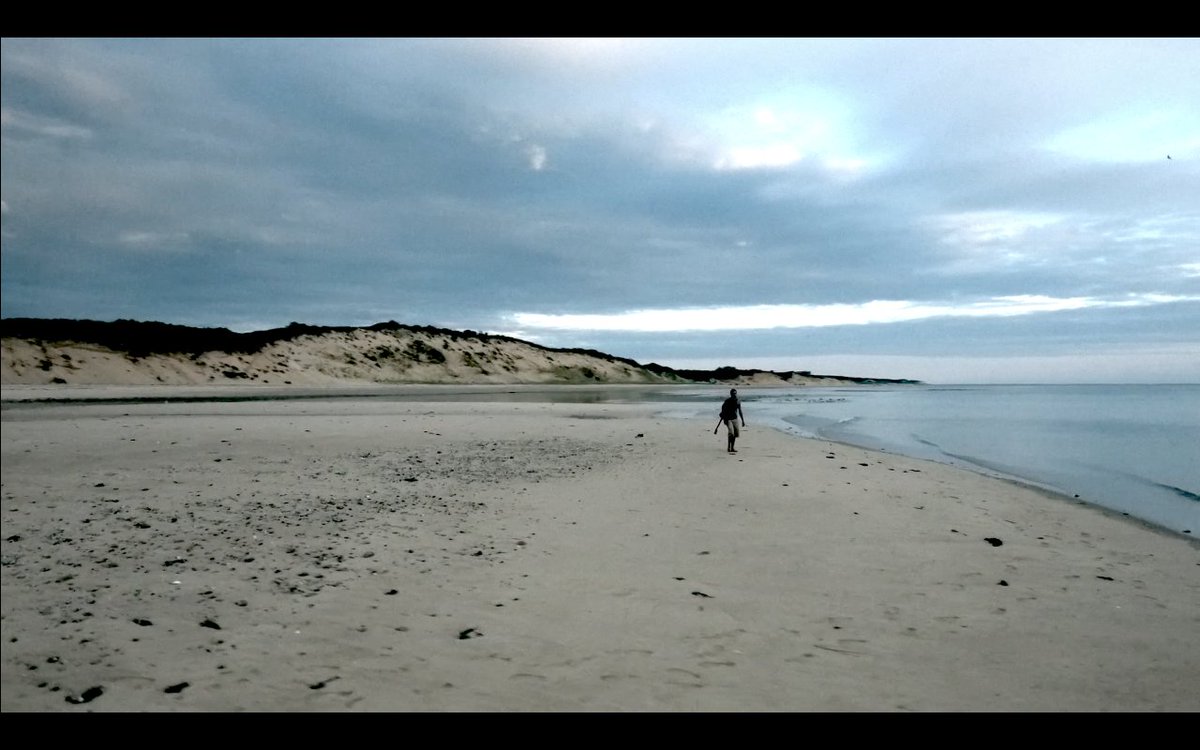 chrisbeermusic's tweet photo. Taken from the video to 'Chris BEER-Remember to forget'. This footage was shot by Justin Lynch,shell fisherman from Wellfleet, Massachusetts, the hometown of my late mother.
Feel free to check out the video on YouTube!
#chrisbeermusic #remembertoforget https://t.co/ajJT1IDSbb