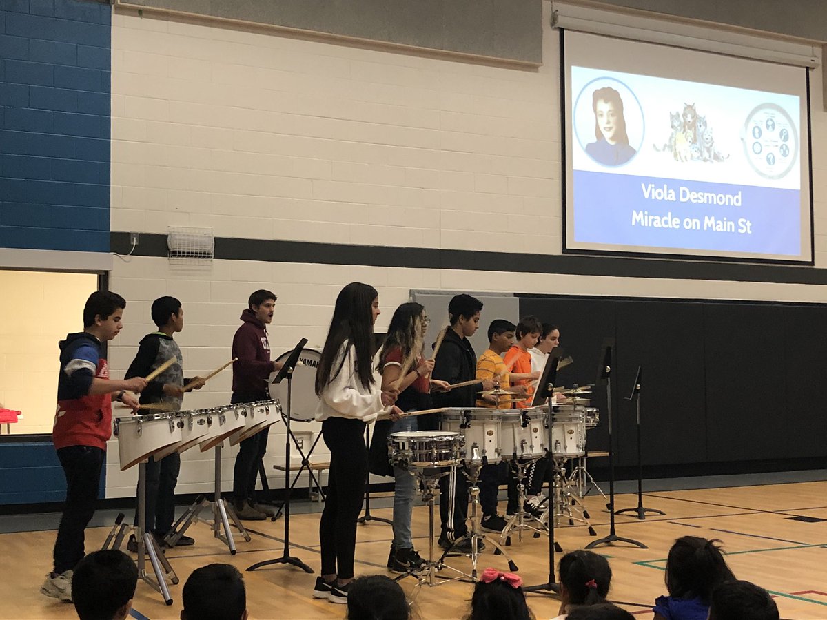 RyanHDSB's tweet photo. We are inspired and all fired up for Miracle on Main St. this year after a special visit from Tiger Jeet Singh!🐯🐺🎁 https://t.co/JIbj6e9OgK