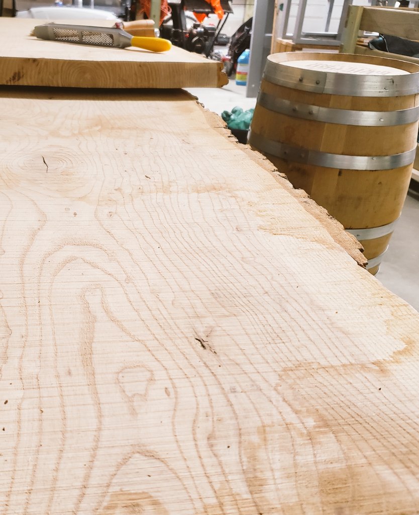 Love the smell of fresh cuts! #debark #liveslab #handmade #workinggirl #handpeeled  #10gallonwhiskeybarrels #hardtocomeby #oneofakind  #whiskeybarrelrevival #rubiomomocoat #takeyourdogtoworkdayeveryday