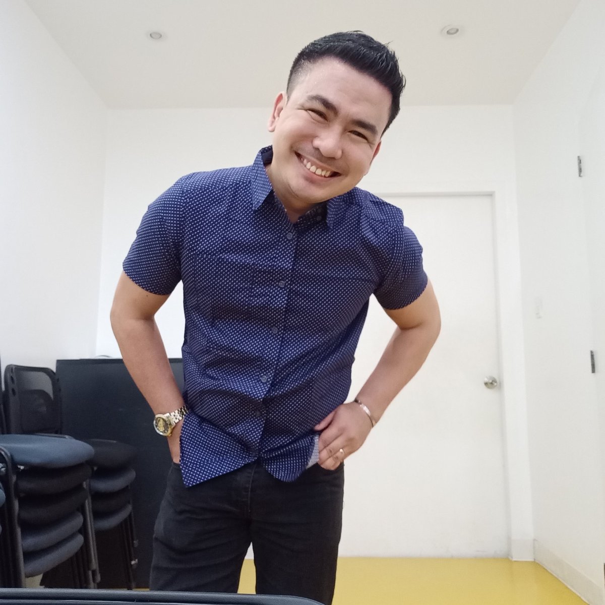 docjepoy69's tweet image. How you treat and talk to others is a direct reflection of how you feel about yourself. Remember you are the only one in control of you 😉😊✨❤️  #BasicWisdom #HappyWednesday #MirrorMirrorOnTheWall #DutyStatus 🦸🌈❤️🙏💪💖