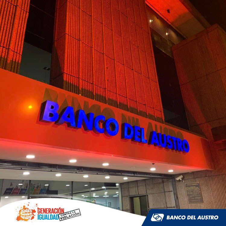 BancodelAustro's tweet photo. El Banco del Austro en el marco de la conmemoración del Día Internacional para la Eliminación de la Violencia contra la Mujer, vistió de naranja sus agencias en Cuenca y Quito ¡Pongamos en marcha los #16Días de activismo con @ONUMujeres #PintemosElMundoDeNaranja! https://t.co/U7I3R3mRCX