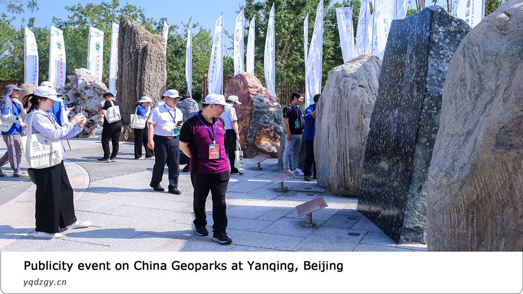 APGN_info's tweet photo. More than 200 representatives from Forestry and Grassland Administrations and #Geoparks, have gathered at #Yanqing @GlobalGeoparks and they pledged to speed up the development of geoparks and #EcologicalProgress in China.
@unescoEARTH @EGNetwork @OfficialJGN @GeoparquesLAC https://t.co/QnzsH26tJ0