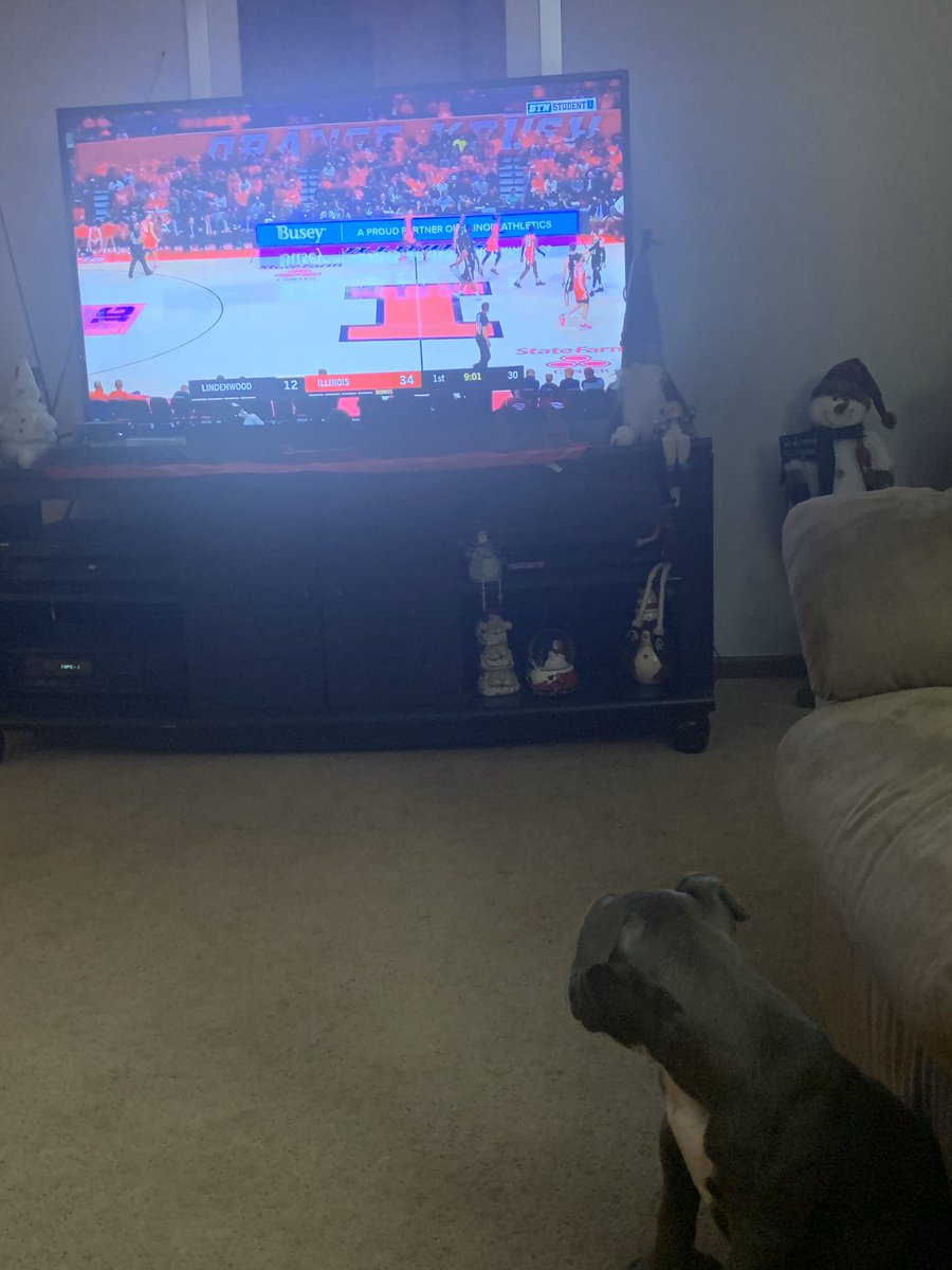 Think she’s a keeper! #Illini