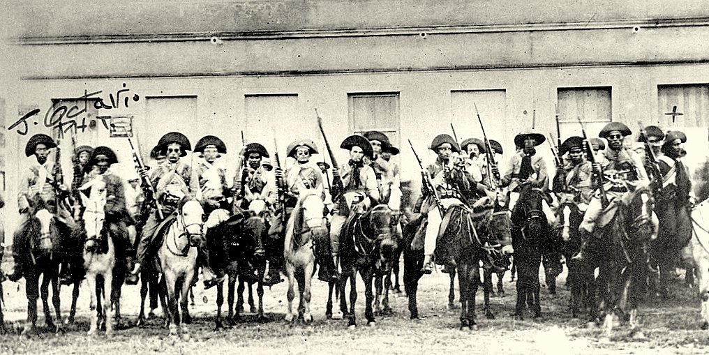 O Mago Libertário on Twitter: "🏜️| O CANGAÇO E O DESARMAMENTO. | O cangaço foi um movimento tipicamente bandido, surgido no nordeste do país no século XIX. Os cangaceiros atacavam em bandos,