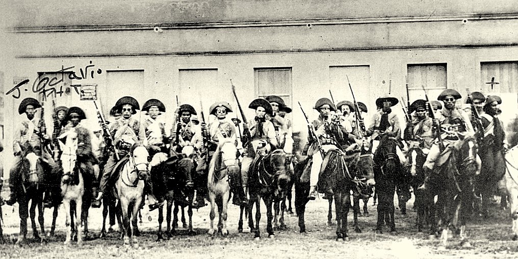 O Mago Libertário on Twitter: "🏜| O CANGAÇO E O DESARMAMENTO. | O cangaço  foi um movimento tipicamente bandido, surgido no nordeste do país no século  XIX. Os cangaceiros atacavam em bandos,