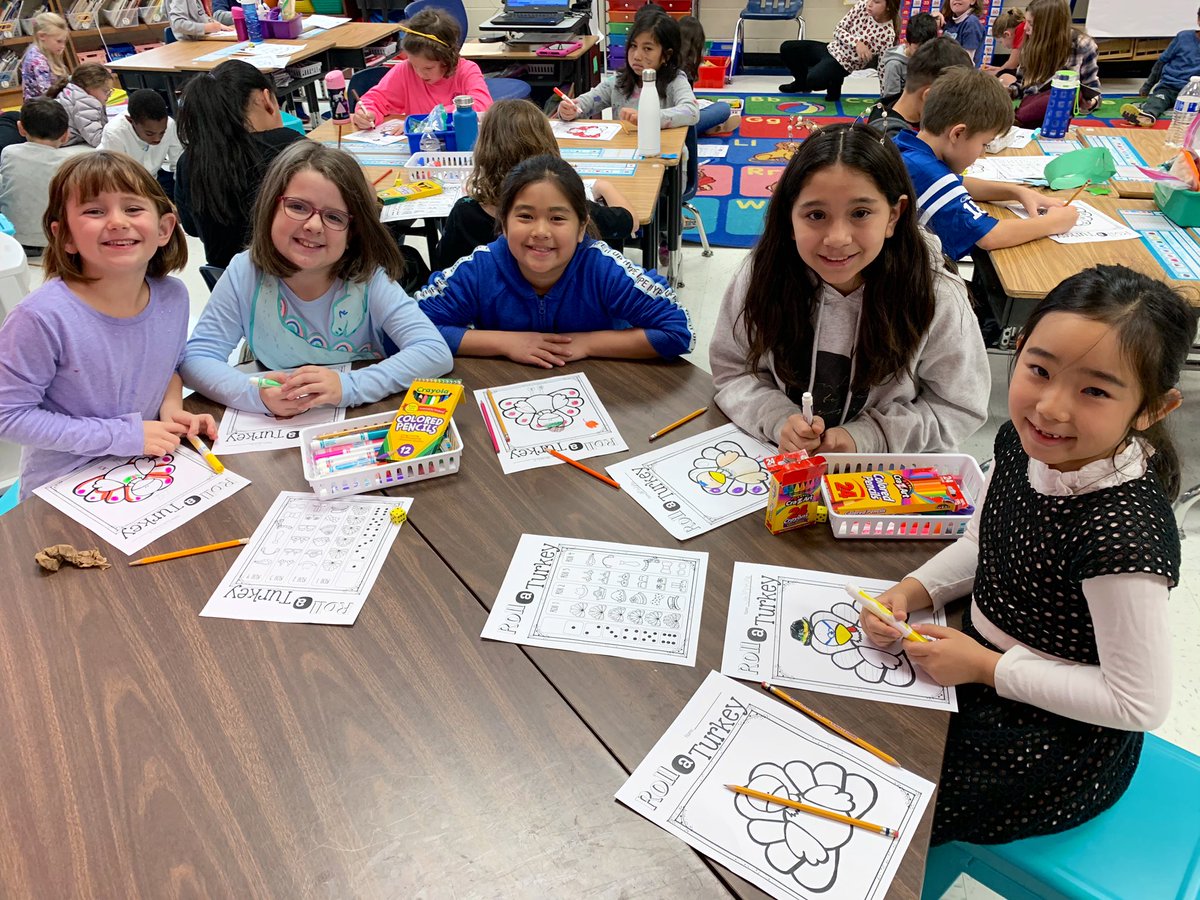 CubRunCongdon's tweet photo. Rolling turkeys with our 4th grade buddies!!! 🥰 https://t.co/LteWOjokE3