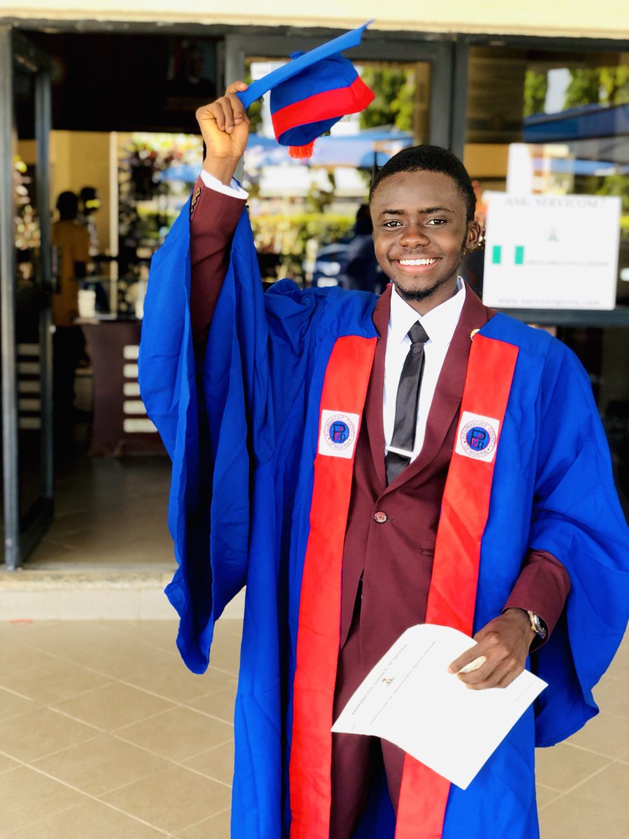 NasiruJibo's tweet photo. Alhamdulillah, oath taking and Induction as a certified pharmacist in Nigerian pharmacy profession 💊💊
Allah ya mana jagora🙌 https://t.co/R2qZRbv9dV