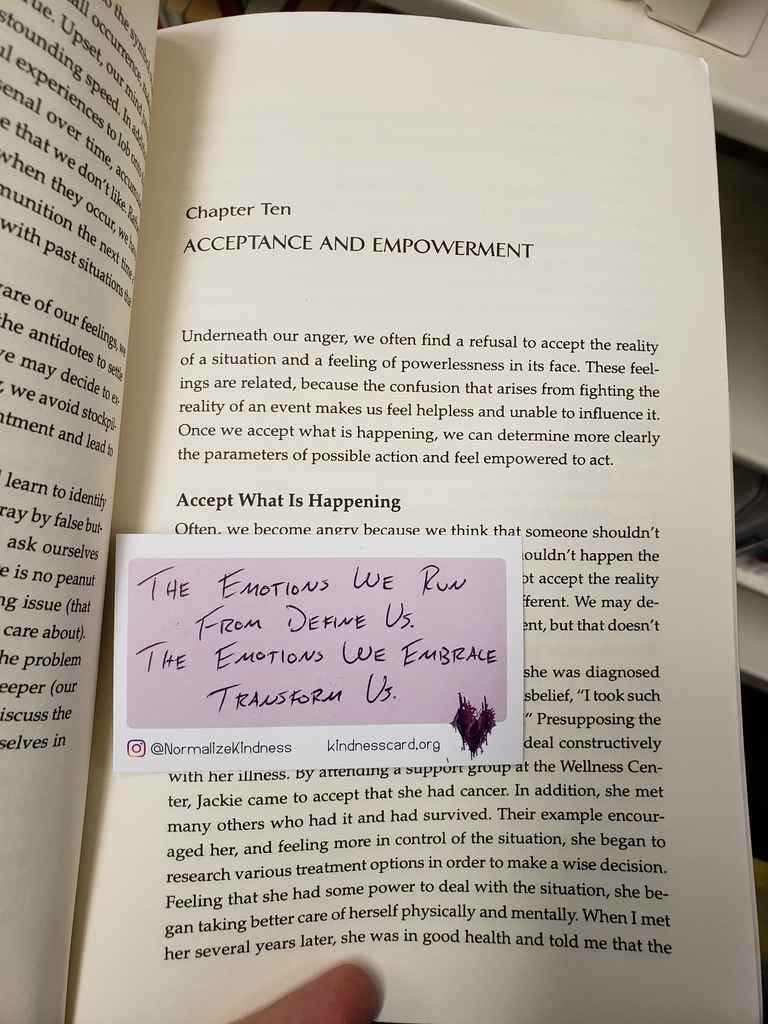 NrmalizeKindnes's tweet photo. I can't visit a library anymore without leaving a Kindness Card 😛 I was looking for a book on mindfulness to help me deepen my meditation practice. I chose the first one because what is "healthy anger?" It feels there isn't such a thing. 

#hiddenkindness #kindnesscards https://t.co/a0E6o5HDPL