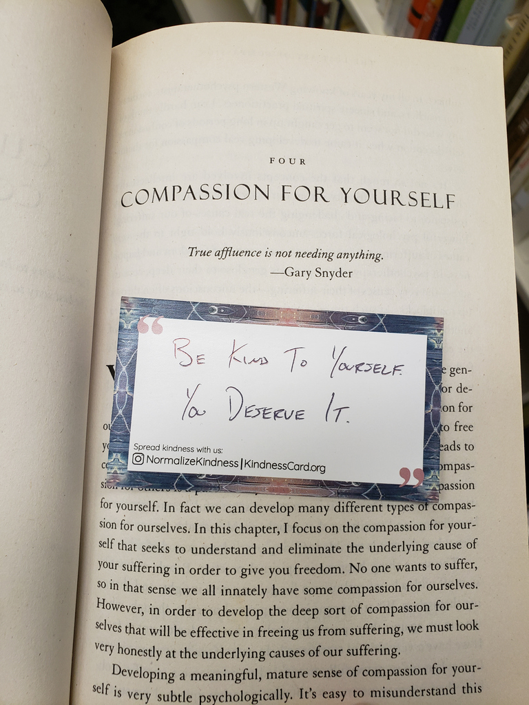 NrmalizeKindnes's tweet photo. I can't visit a library anymore without leaving a Kindness Card 😛 I was looking for a book on mindfulness to help me deepen my meditation practice. I chose the first one because what is "healthy anger?" It feels there isn't such a thing. 

#hiddenkindness #kindnesscards https://t.co/a0E6o5HDPL