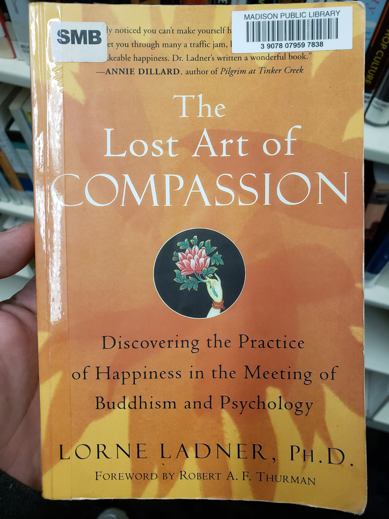 NrmalizeKindnes's tweet photo. I can't visit a library anymore without leaving a Kindness Card 😛 I was looking for a book on mindfulness to help me deepen my meditation practice. I chose the first one because what is "healthy anger?" It feels there isn't such a thing. 

#hiddenkindness #kindnesscards https://t.co/a0E6o5HDPL