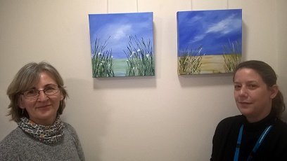 Such a joy installing art work for people living with Dementia visiting Windsor Research Unit @CPFT calm and relaxing landscapes including the beautiful work of Allison Henderson pictured below with @Sjoyce78 @CPFT_Research @DrBenUnderwood1 @DamianHebron #creativeagentsforchange