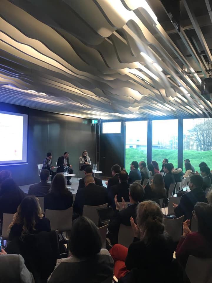iij1969's tweet photo. Participación del Dr. Javier Lopéz, como moderador en el conservatorio "La aplicación de los principios rectores sobre Empresas y Derechos Humanos y los vínculos para soluciones duraderas en el desplazamiento interno" @iij1969,@ICRC, @sedhHonduras #50añosiij https://t.co/Rn05YxgUeW