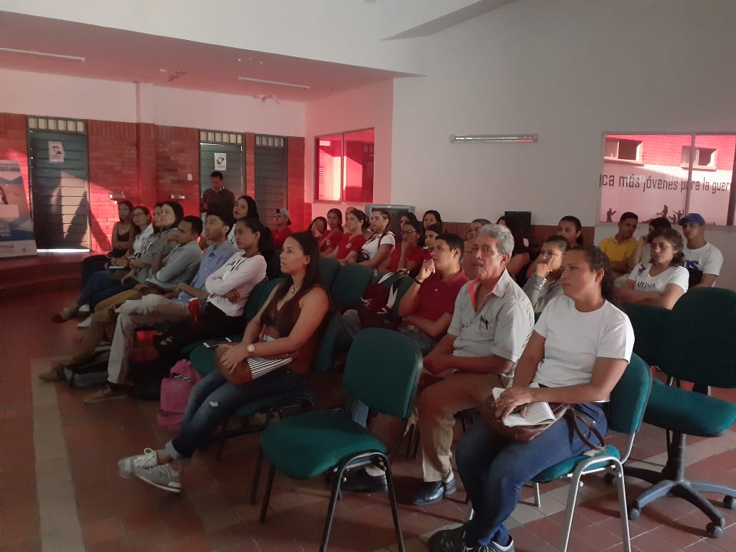 PVDLAB_Vpar's tweet photo. Estamos hoy en el I Workshop Empresarial de la Unidad de Emprendimiento de la @Unipopularcesar Nos acompañan estudiantes emprendedores de distintos programas Unicesar. ¡Seguimos trabajando articulados por el emprendimiento! https://t.co/WE51HLY00S