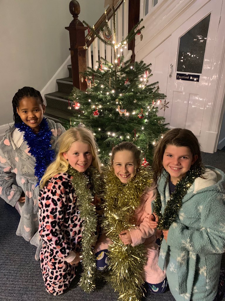 thonehouse's tweet photo. It's beginning to look a lot like Christmas 🎄 🎅🏻 

#knitivity #christmasinnovember 
#tauntonprepschool #tauntonschool #boardingfamily #iloveboarding https://t.co/1Fz6Cv7lAB