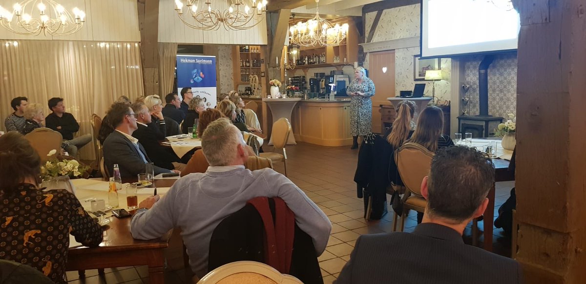 jvanbentem's tweet photo. Enthousiaste reacties ontvangen over presentatie Wet Arbeidsmarkt in Balans bij Erve Hulsbeek. Prachtige locatie en leuke interactie met deelnemers. Ilse  en Kim bedankt voor jullie duidelijke presentatie. https://t.co/t9laHpMrB4