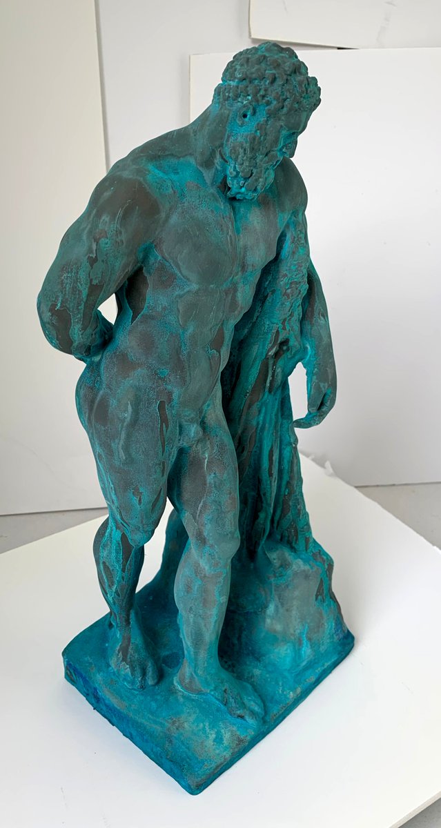 Fuse3d1's tweet photo. Farnese Hercules from Scan the World @Scan_The_World  at My Mini Factory @MyMiniFactory Printed at 440mm tall on the Craftbot XL @CraftBot3D (max height). Sliced with Simplify 3D @Simplify3D  Finished in Bronze with a Verdigris #3Dprinting #3Dprinted #3dprinter #3dprint #3dart https://t.co/PIqAuev2zo