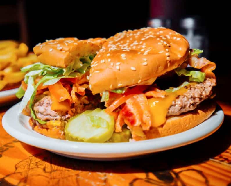 GeorgesPerkins's tweet photo. Because #bacon makes everything better, go ahead and put some on your #burger. https://t.co/VdTHnKm4ai