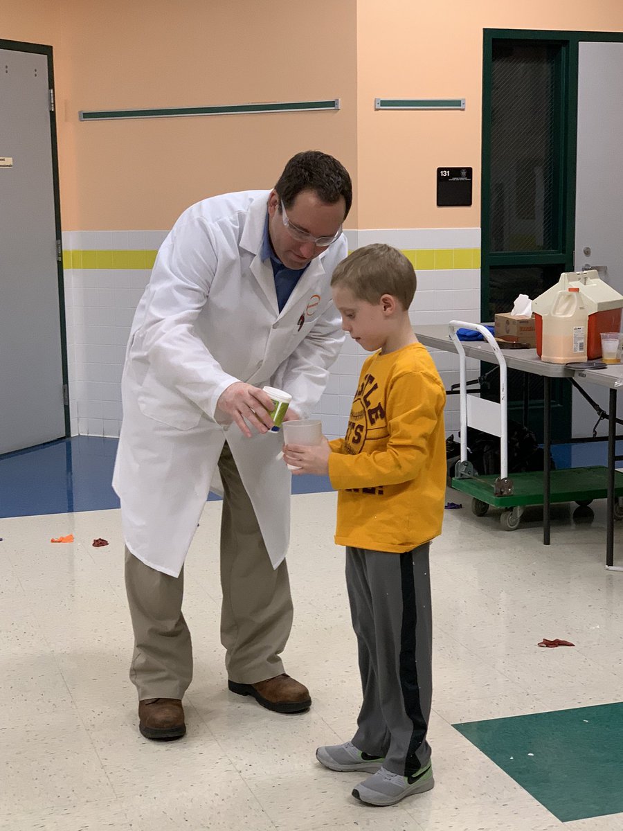 principalwerner's tweet photo. Today our second grade students enjoyed their annual science assembly, presented by @covestro  #scienceisKOol #growththroughengagement https://t.co/yu4YXyNzzs