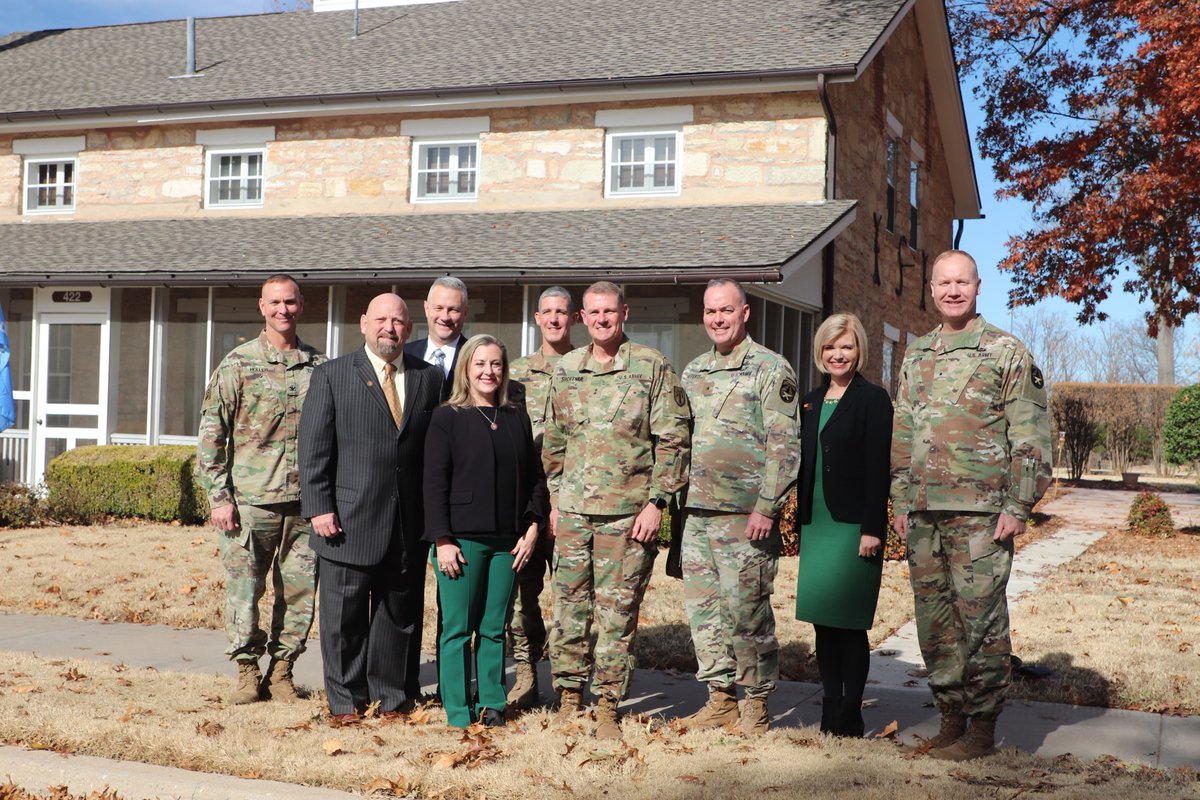 USArmyFortSill's tweet image. Congresswoman Kendra Horn, the U.S. Representative for Oklahoma's 5th congressional district, visited Fort Sill 25 November and met with senior leaders and Soldiers. 
(Photos by Jessica Tackaberry) 
@6_fires @FCoE_CSM @RepKendraHorn