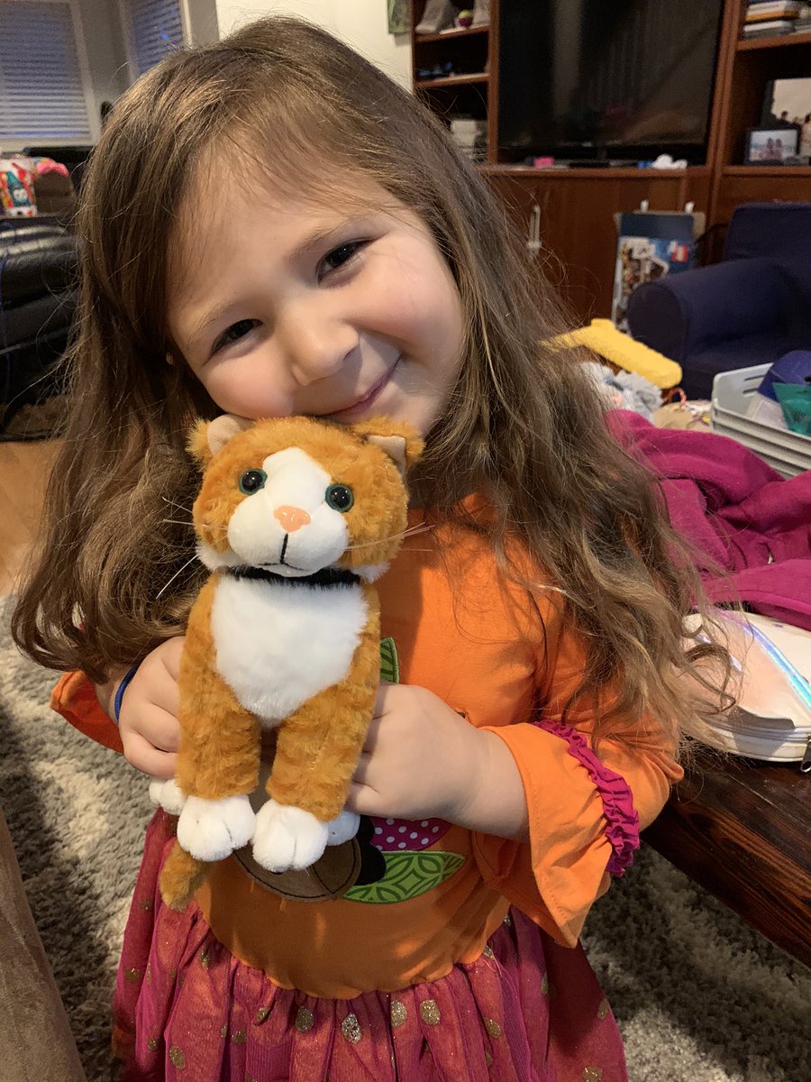 SarahBuck784's tweet photo. Thanks for our Lil Pips!! @PipBeach someone recognized the sticker on the box so they got an early surprise! https://t.co/TNxKjMQsfu