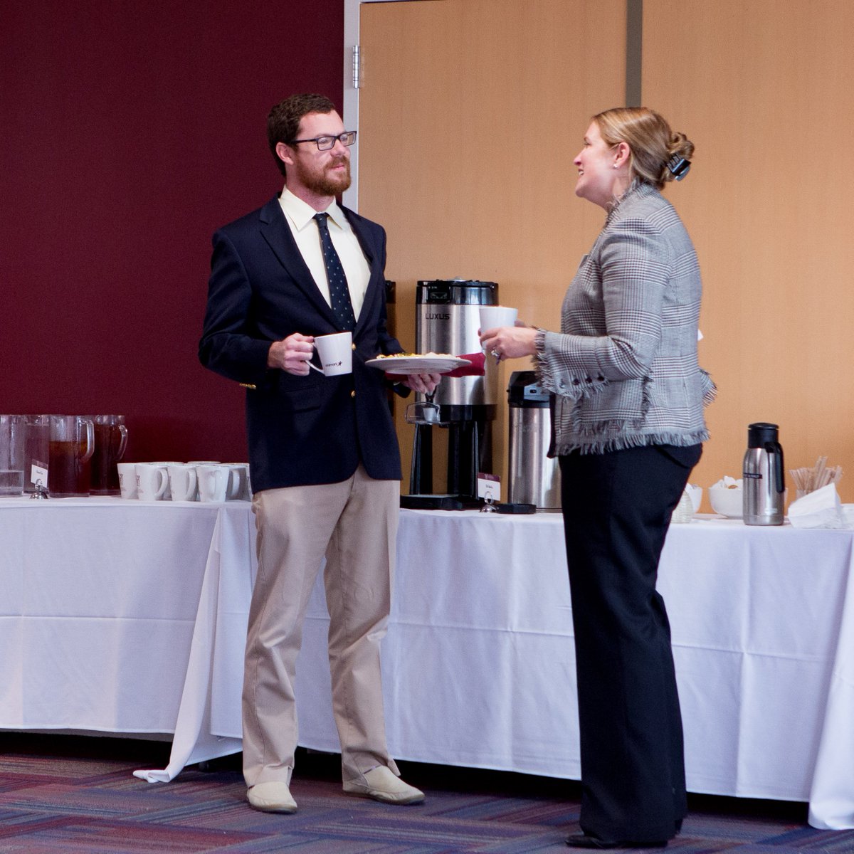 CofCalumni's tweet photo. #FallAlumniWeekend's "Ballots and Brunch", hosted by @HSSatCofC, featured political science faculty members, their new book, and a panel of HSS alumni stationed on the front lines of the South Carolina presidential primary. Please tag yourself and your friends in these photos! https://t.co/hpipTxCn38